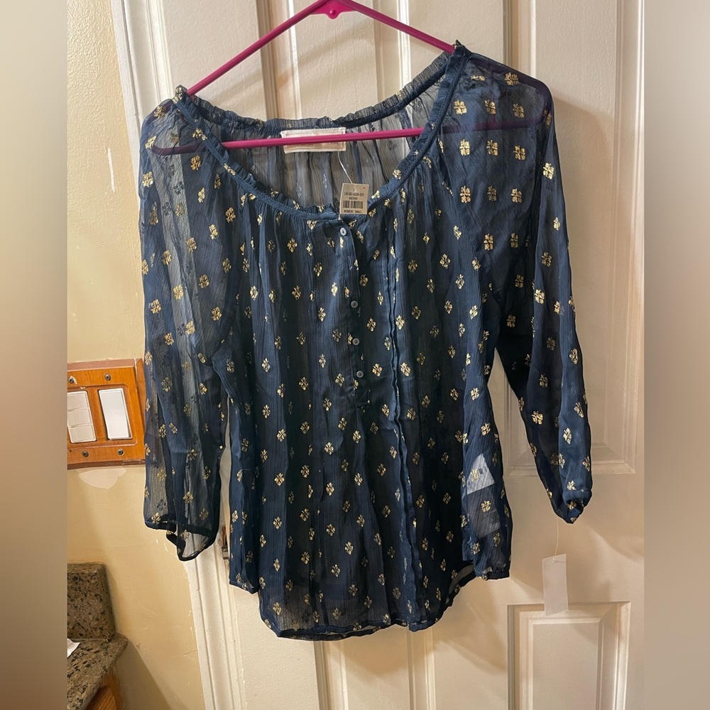 A&F nwt long sleeve Sheer Printed Blouse  Cape Sleeve size SMALL